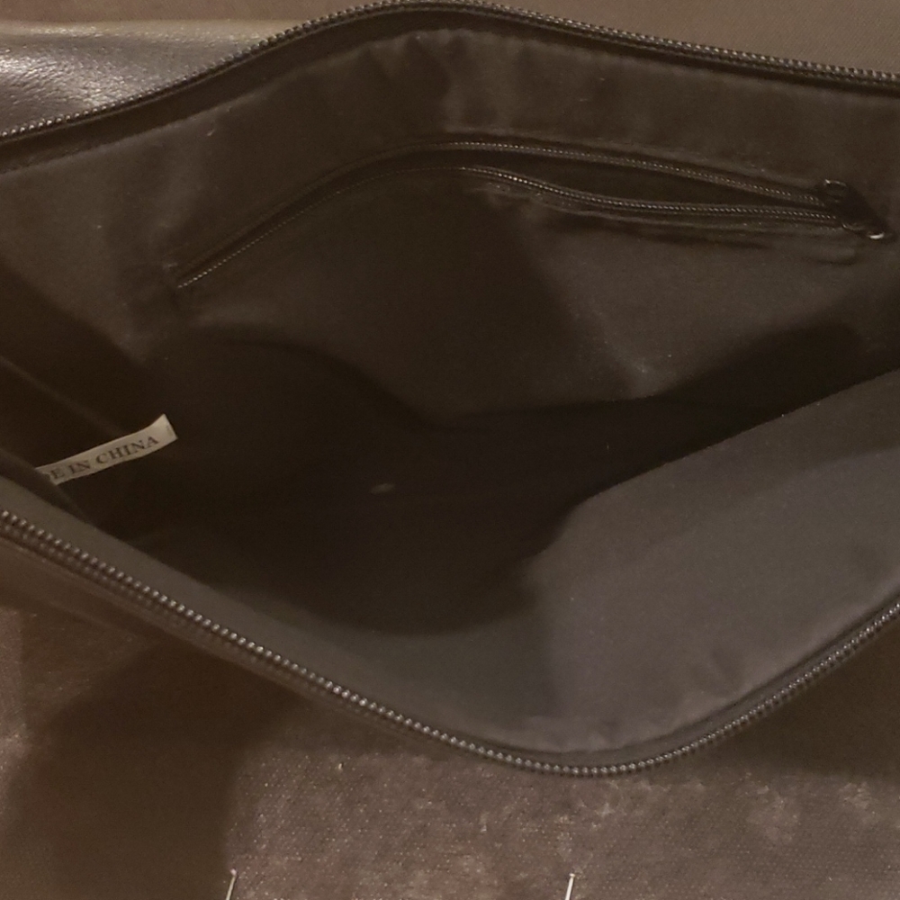 Snake skin black and silver hand bad - Picture 3 of 4